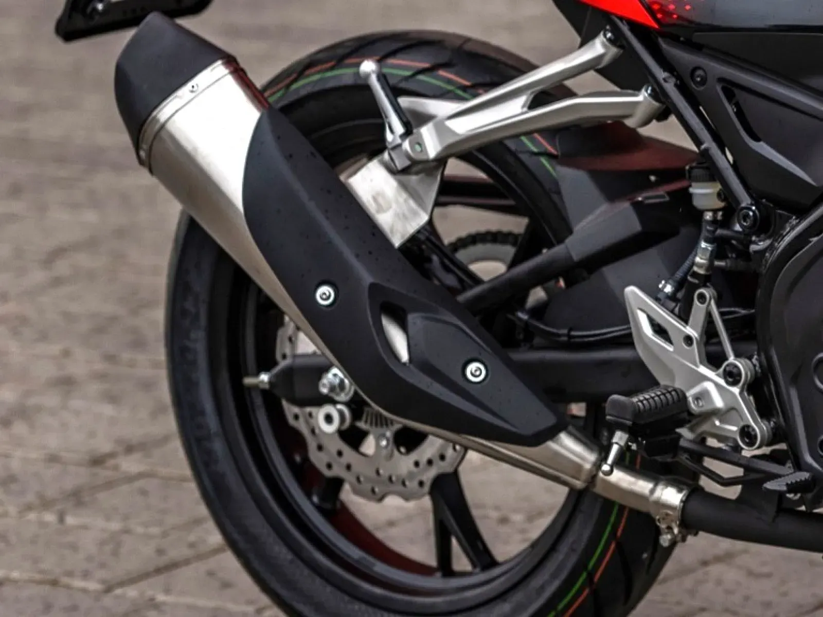 SRK 180 R ABS thumb 3