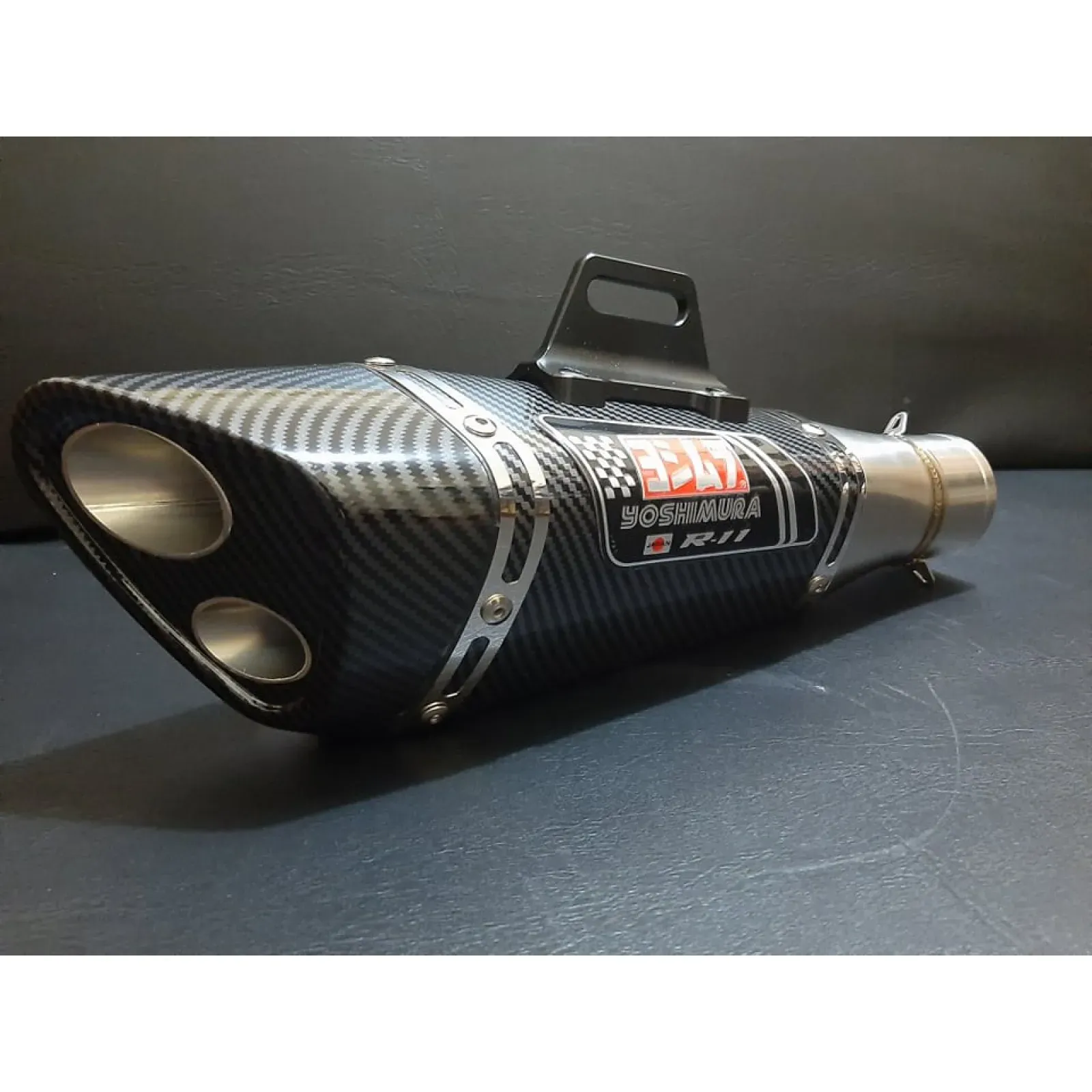 Yoshimura R11 Dual Exhaust